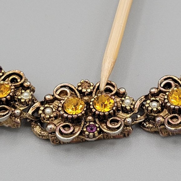 Womens Gold Tone Metal Fashion Bracelet Multicolor Rhinestones Faux Pearl 6 1/4 - Picture 8 of 8